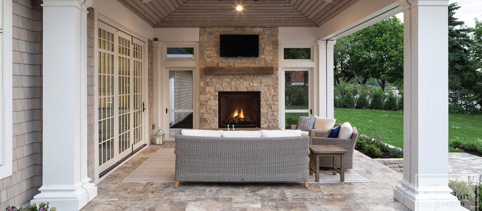 Outdoor Living Room With Fireplace & TV